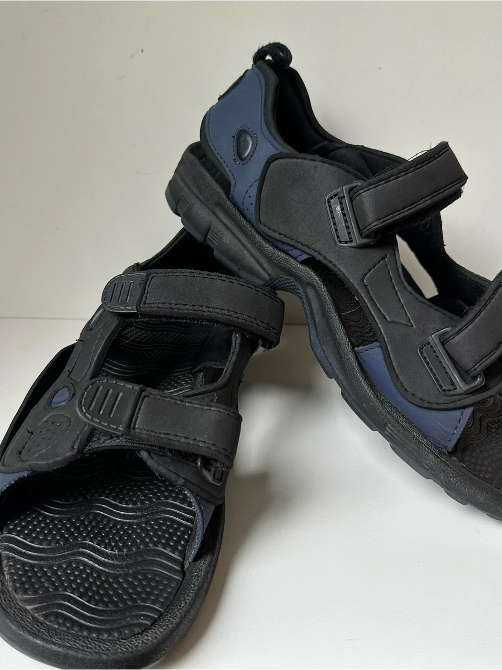 Route 66 Boys Black Blue Athletic Outdoor Sandals Water Shoes Size 11